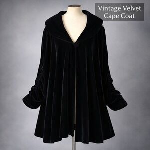 Vintage Black Velvet Cape Swing Coat Dramatic Collar Lagenlook Gothic M